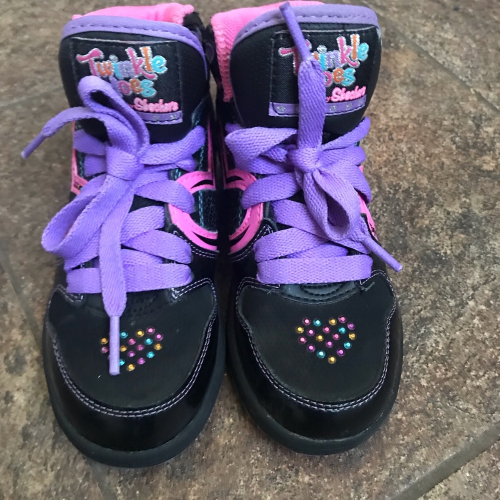 GIRL SNEAKERS